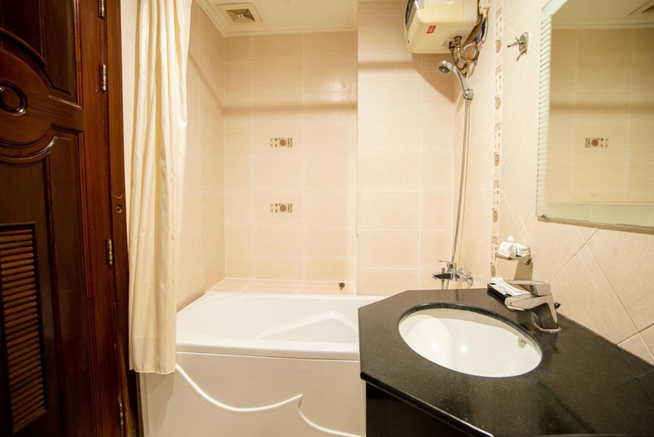 Binh Hung Hotel Ho Chi Minh City Exterior photo