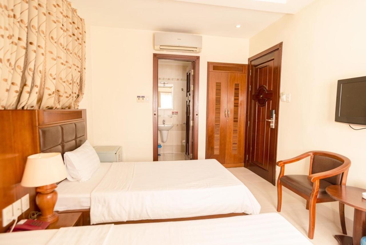 Binh Hung Hotel Ho Chi Minh City Exterior photo
