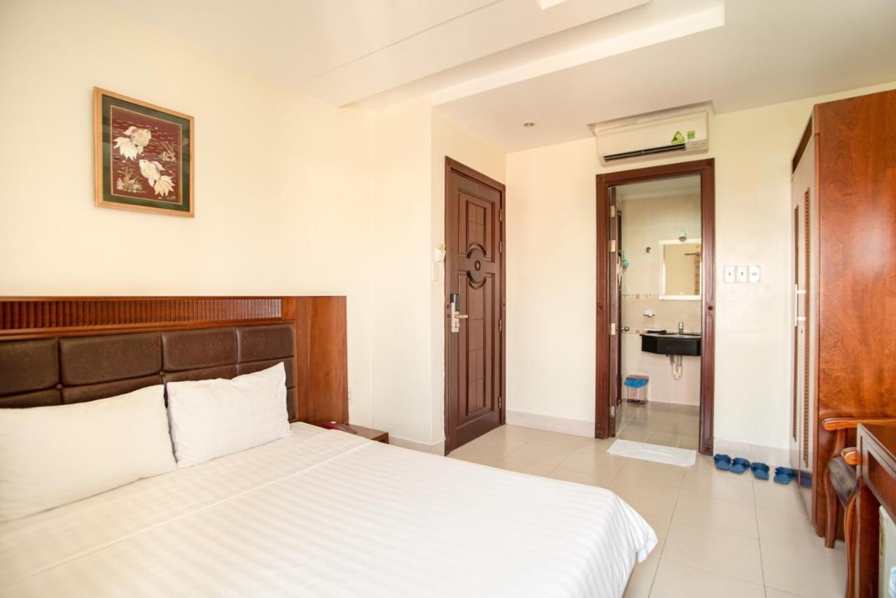 Binh Hung Hotel Ho Chi Minh City Exterior photo
