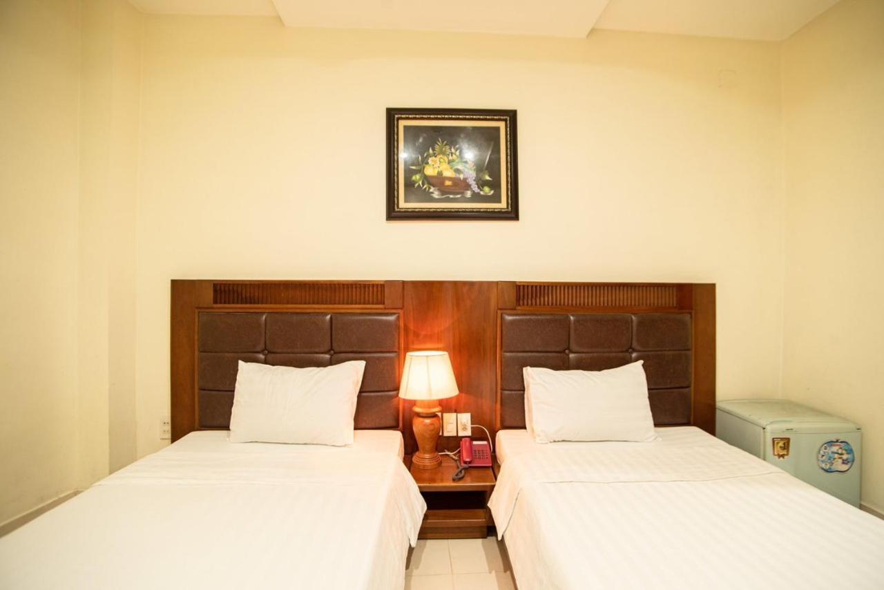 Binh Hung Hotel Ho Chi Minh City Exterior photo